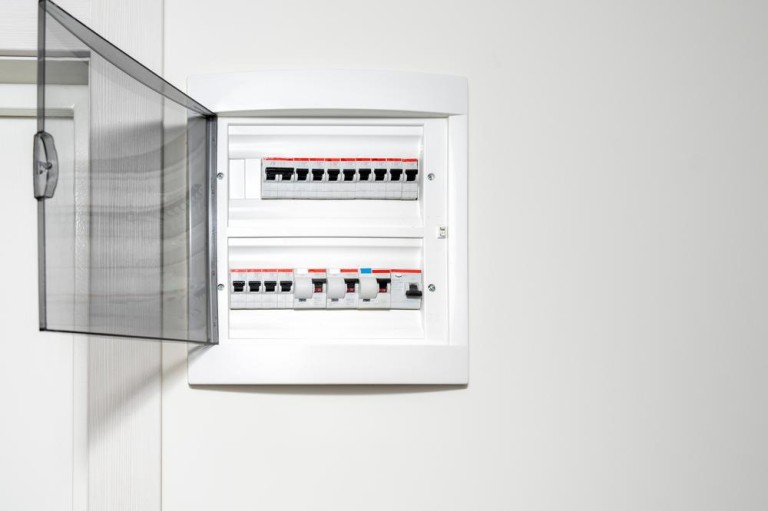 Trouver un électricien qualifié à Wissembourg, nos conseils
